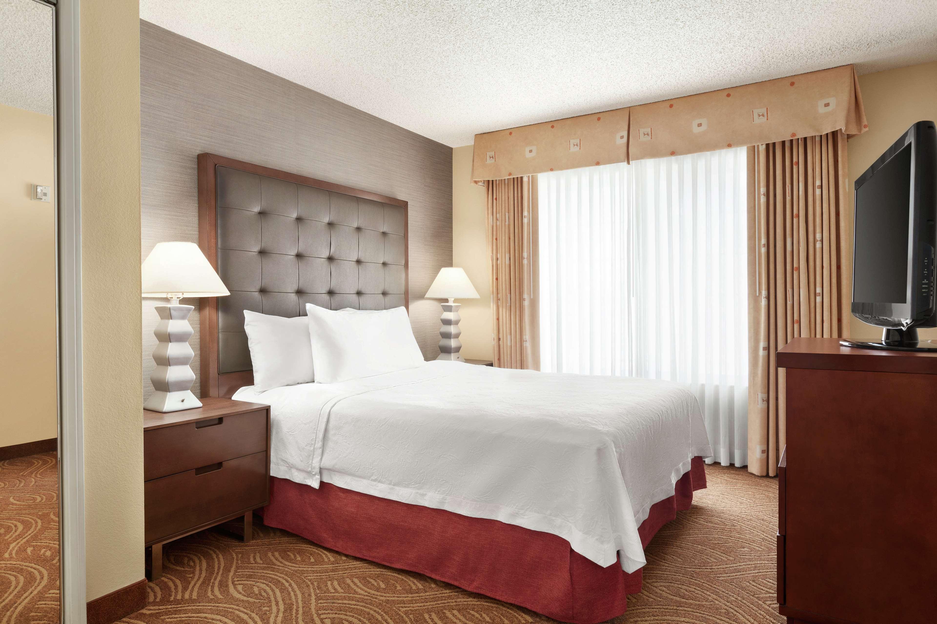Homewood Suites By Hilton - Oakland Waterfront Екстериор снимка