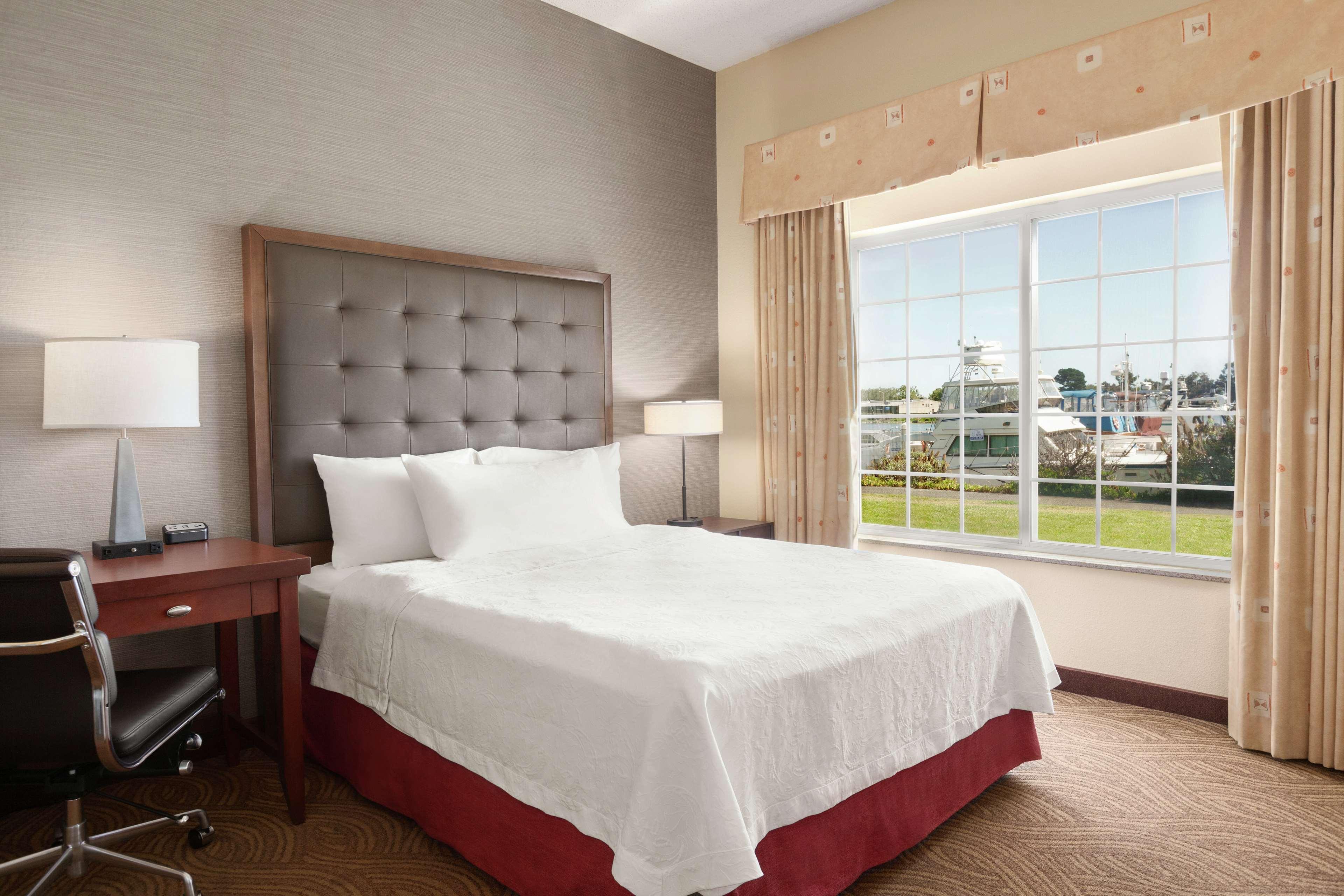 Homewood Suites By Hilton - Oakland Waterfront Екстериор снимка