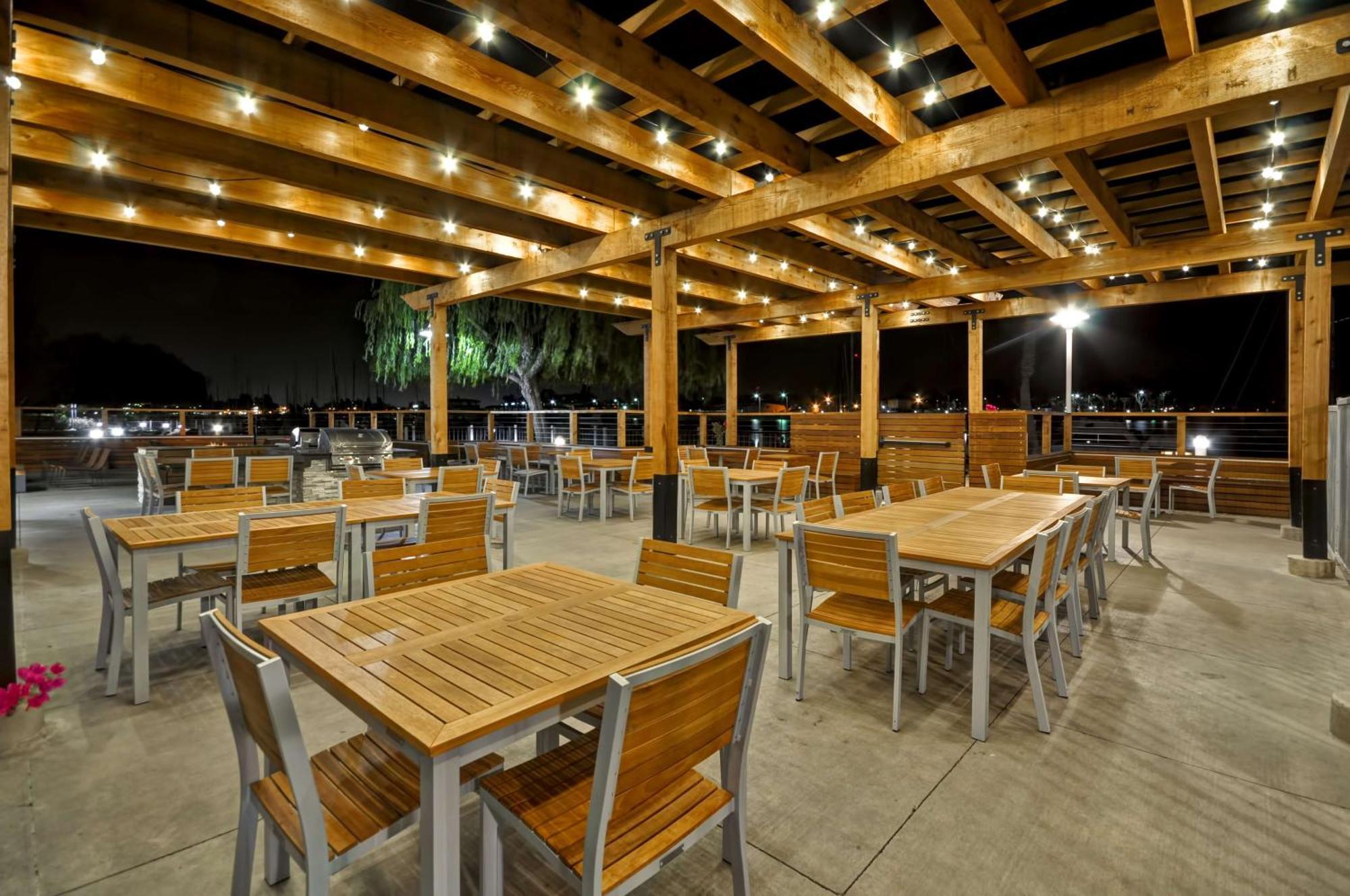 Homewood Suites By Hilton - Oakland Waterfront Екстериор снимка