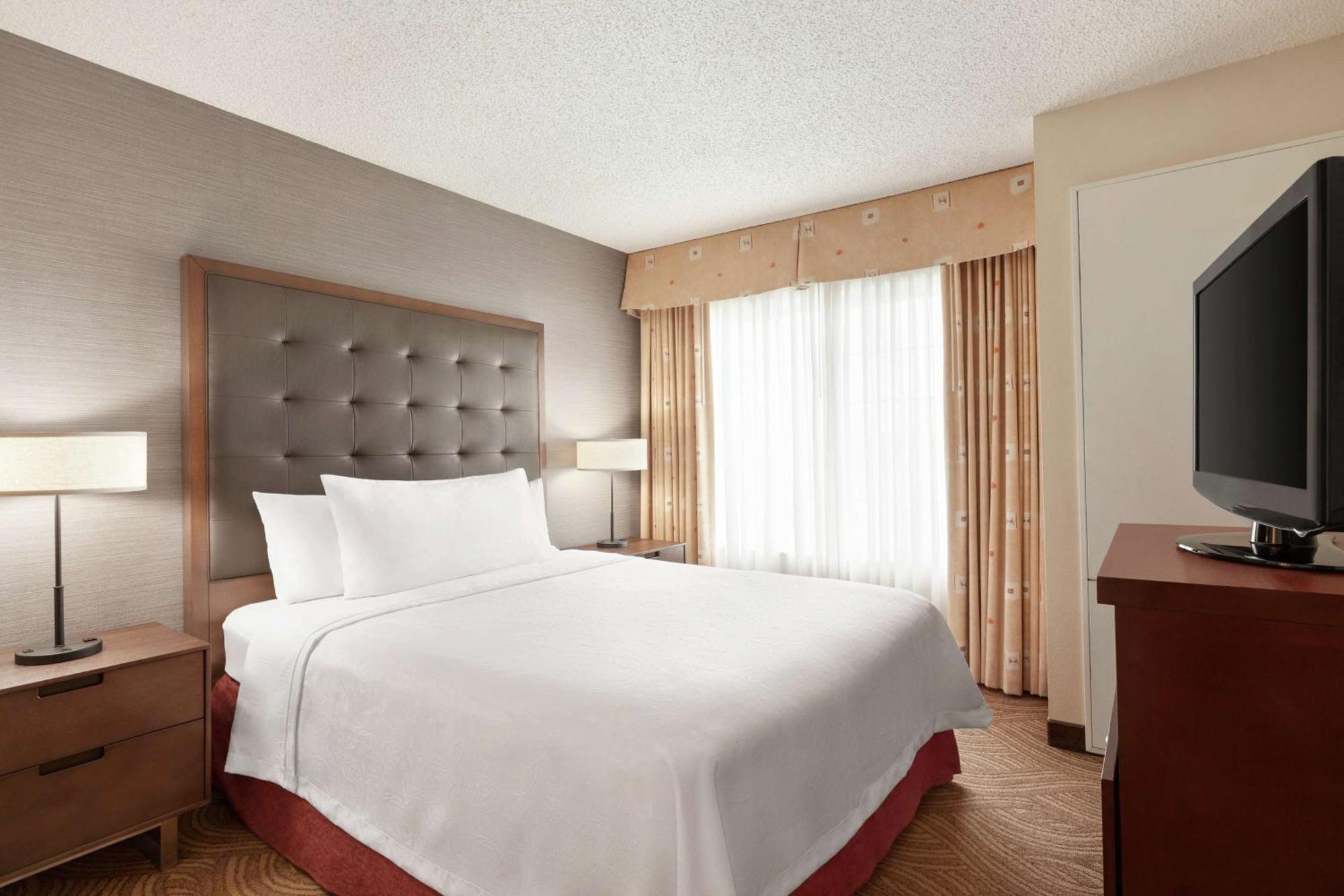 Homewood Suites By Hilton - Oakland Waterfront Екстериор снимка