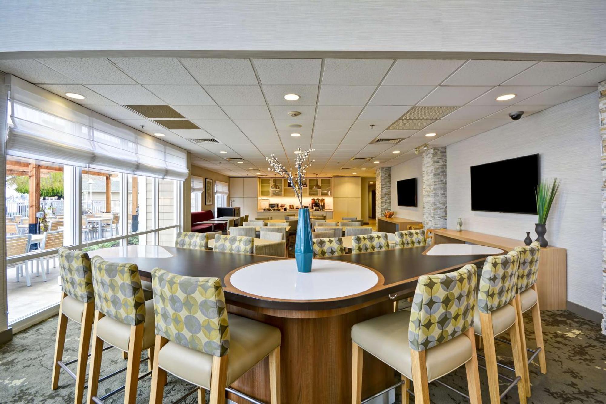 Homewood Suites By Hilton - Oakland Waterfront Екстериор снимка