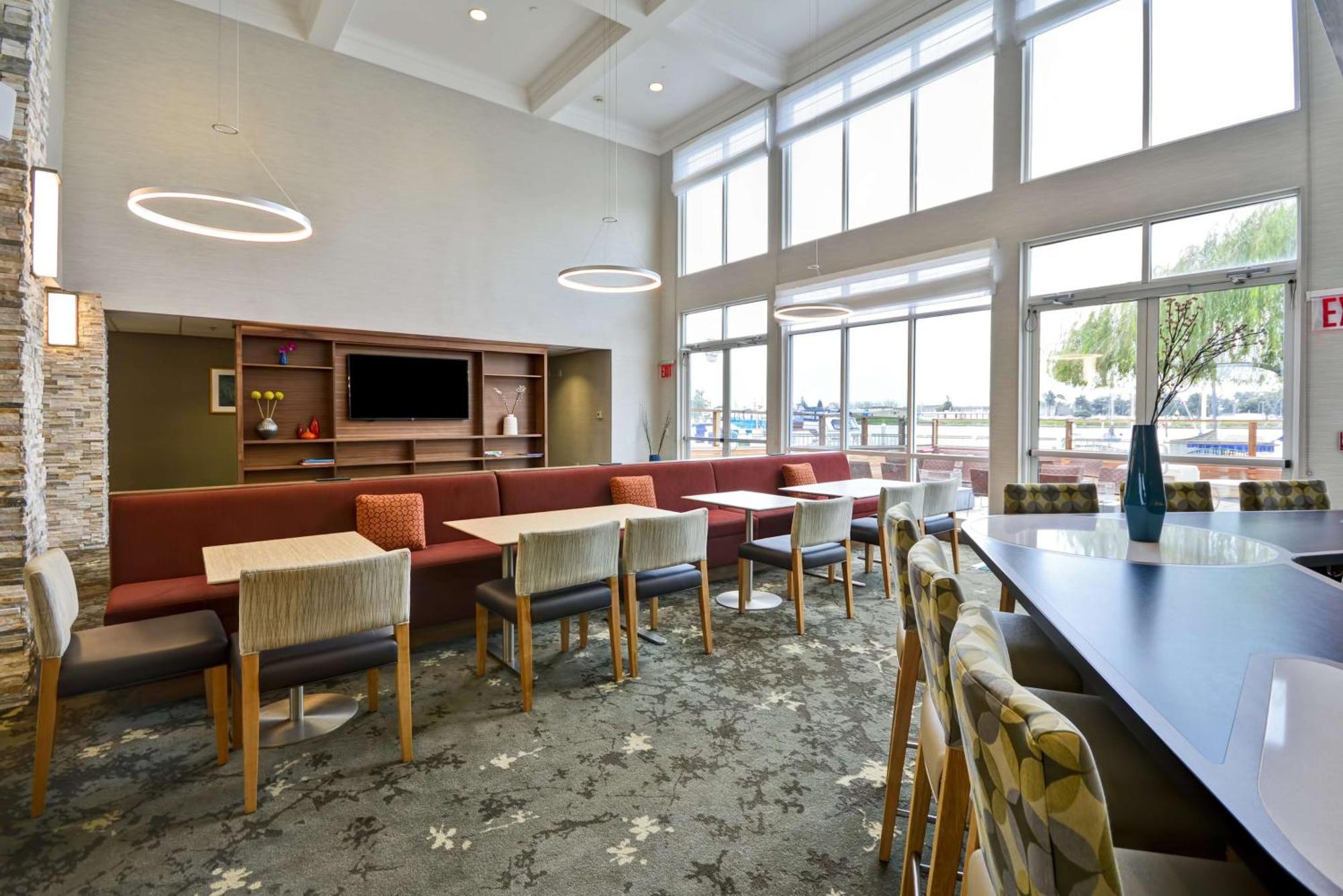 Homewood Suites By Hilton - Oakland Waterfront Екстериор снимка