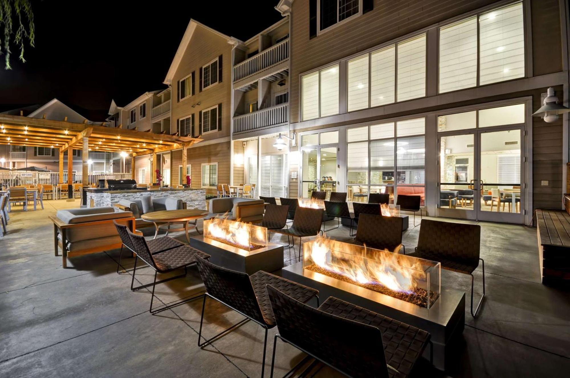 Homewood Suites By Hilton - Oakland Waterfront Екстериор снимка
