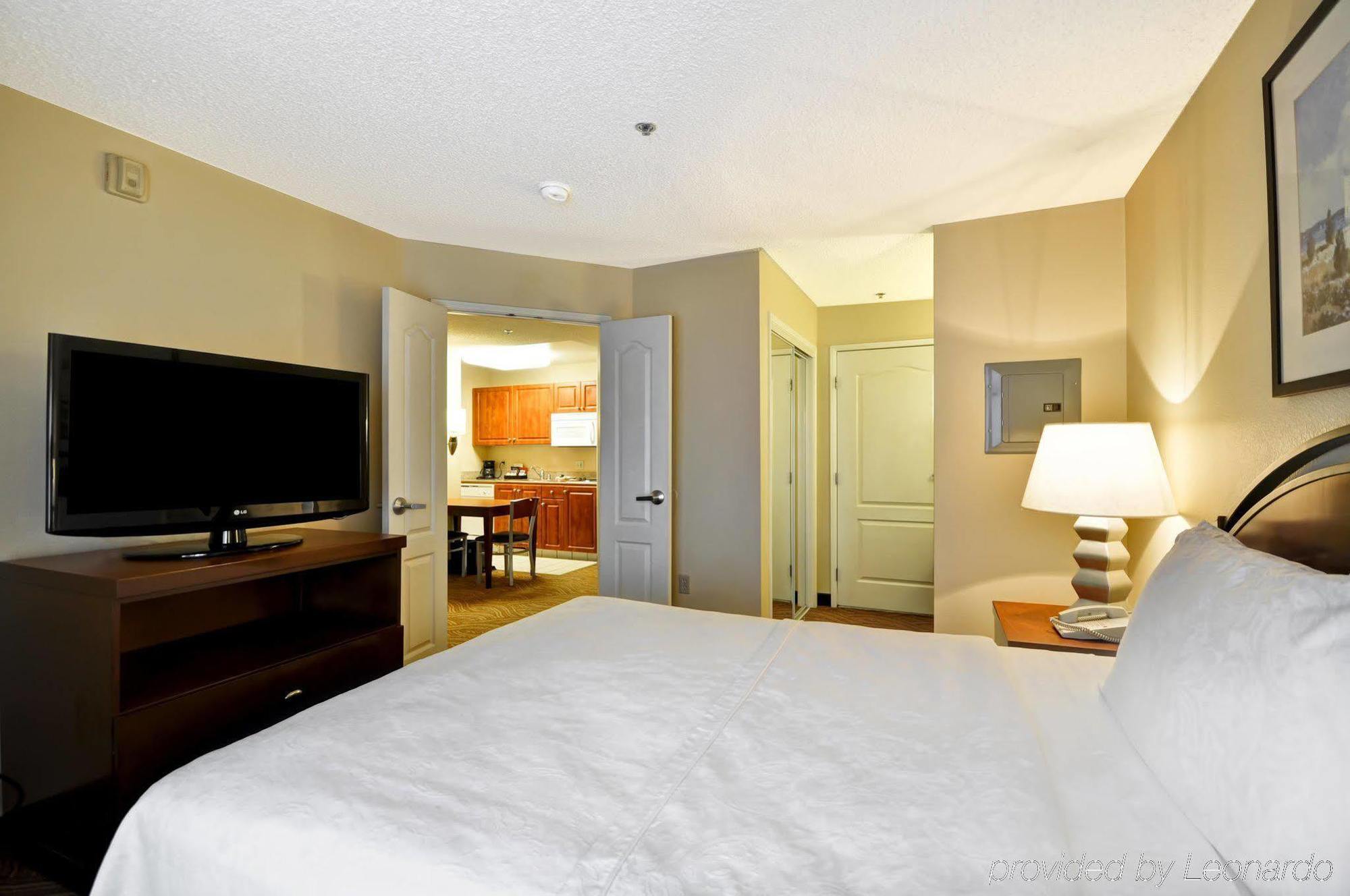 Homewood Suites By Hilton - Oakland Waterfront Екстериор снимка